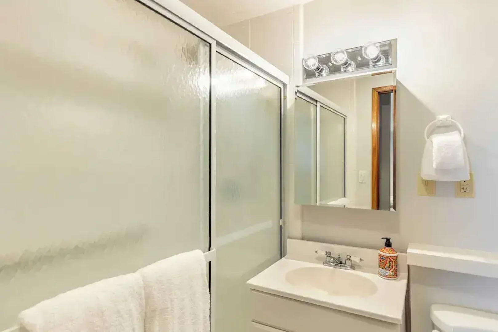 Whidbey Bliss by Avantstay 2min to Beach + View