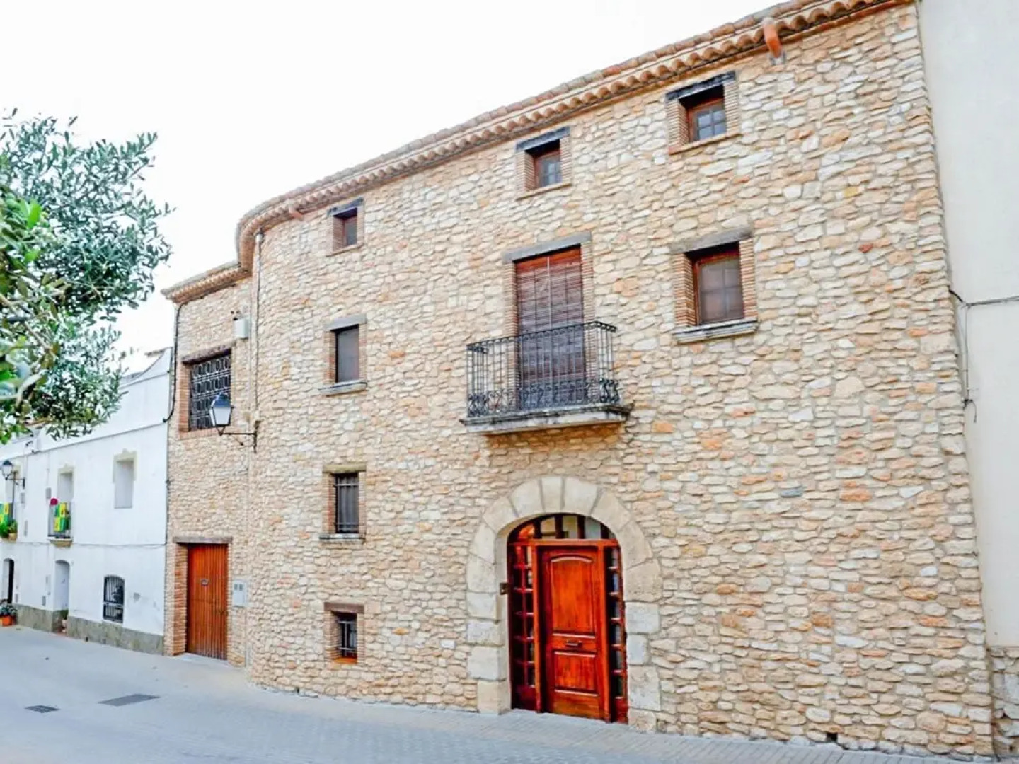 Lovely Holiday Home in Santa Oliva Spain With Garden