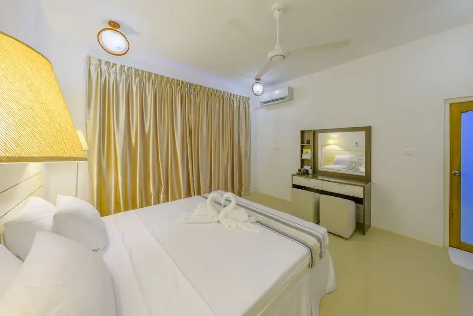 Dhigurah Retreat Beach