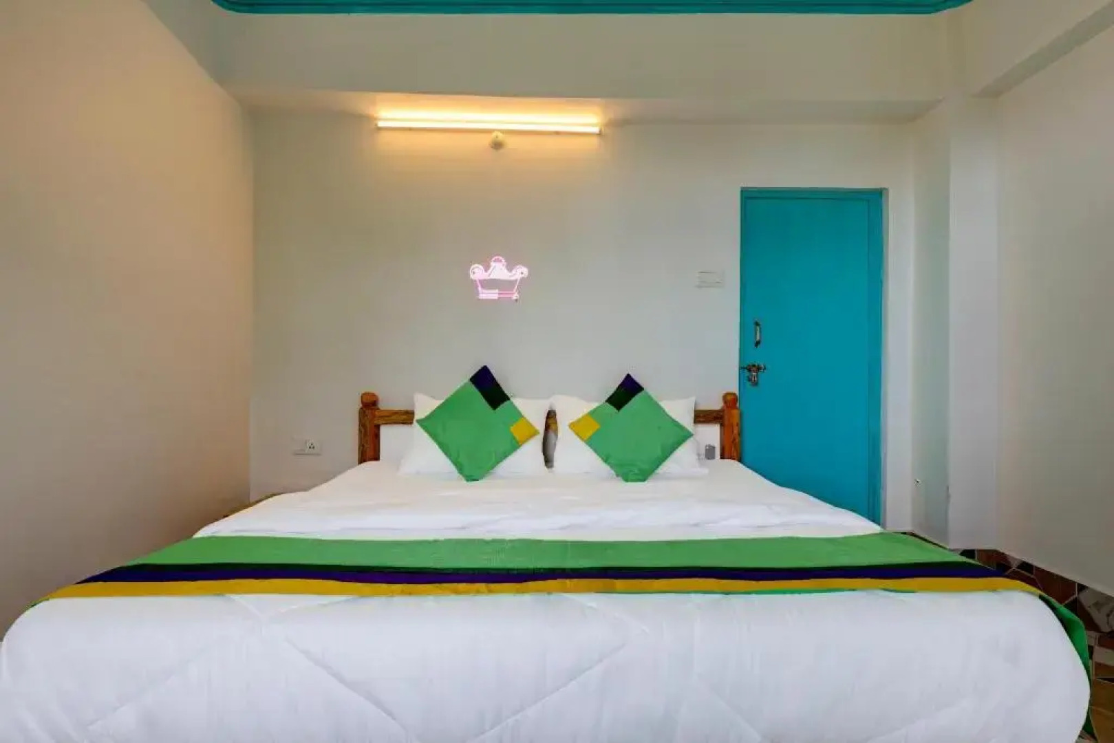 Treebo Trend Kasar Inn With Mountain View