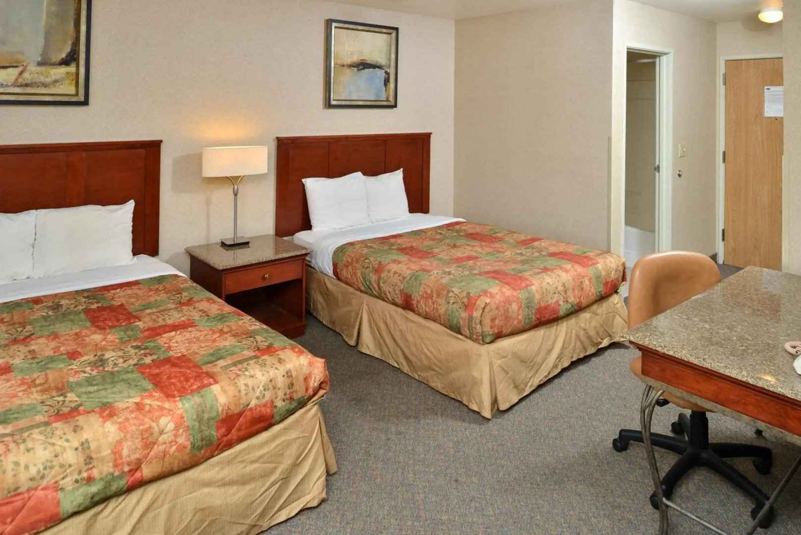 Rodeway Inn & Suites - Nampa