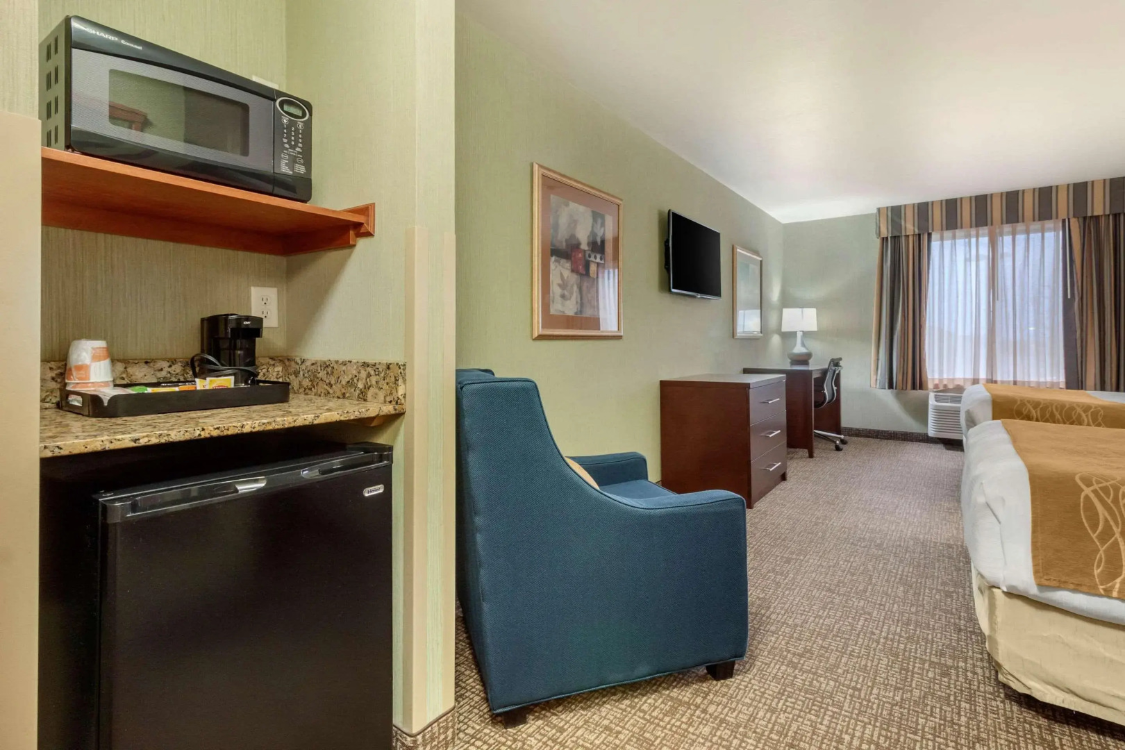 Comfort Inn & Suites Mitchell I-90