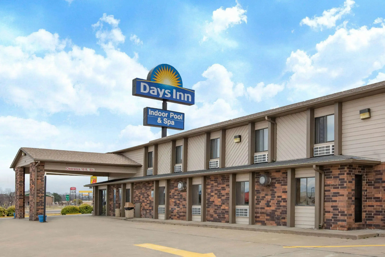 Days Inn by Wyndham Salina I-70