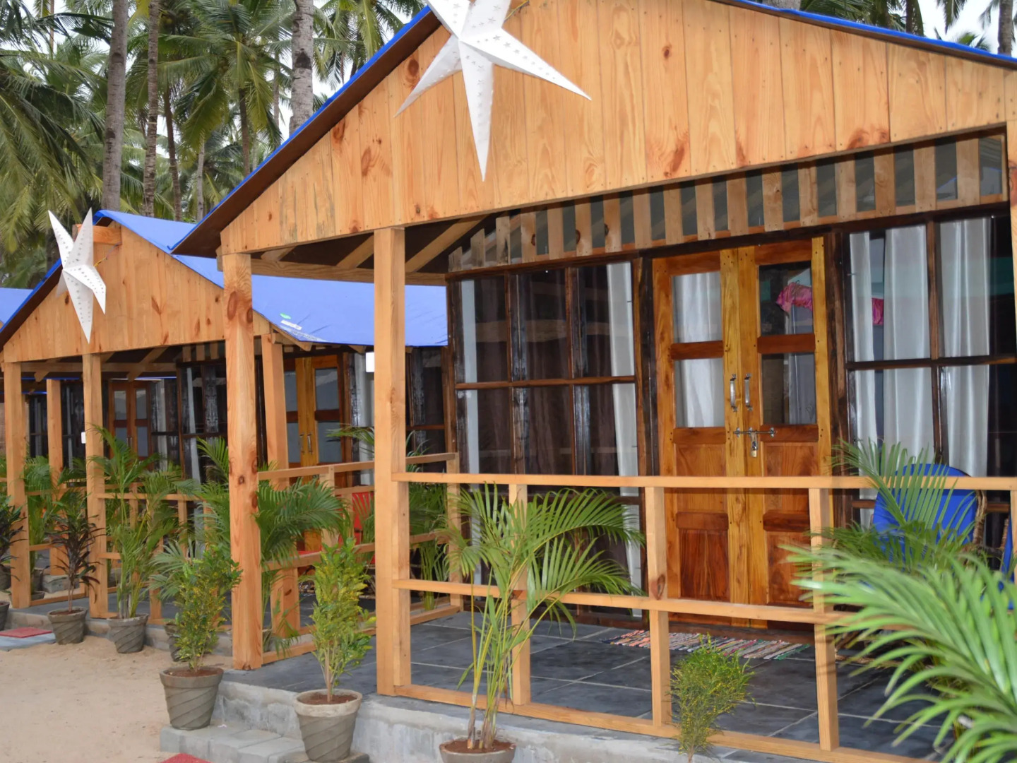 Roundcube Beach Bungalows