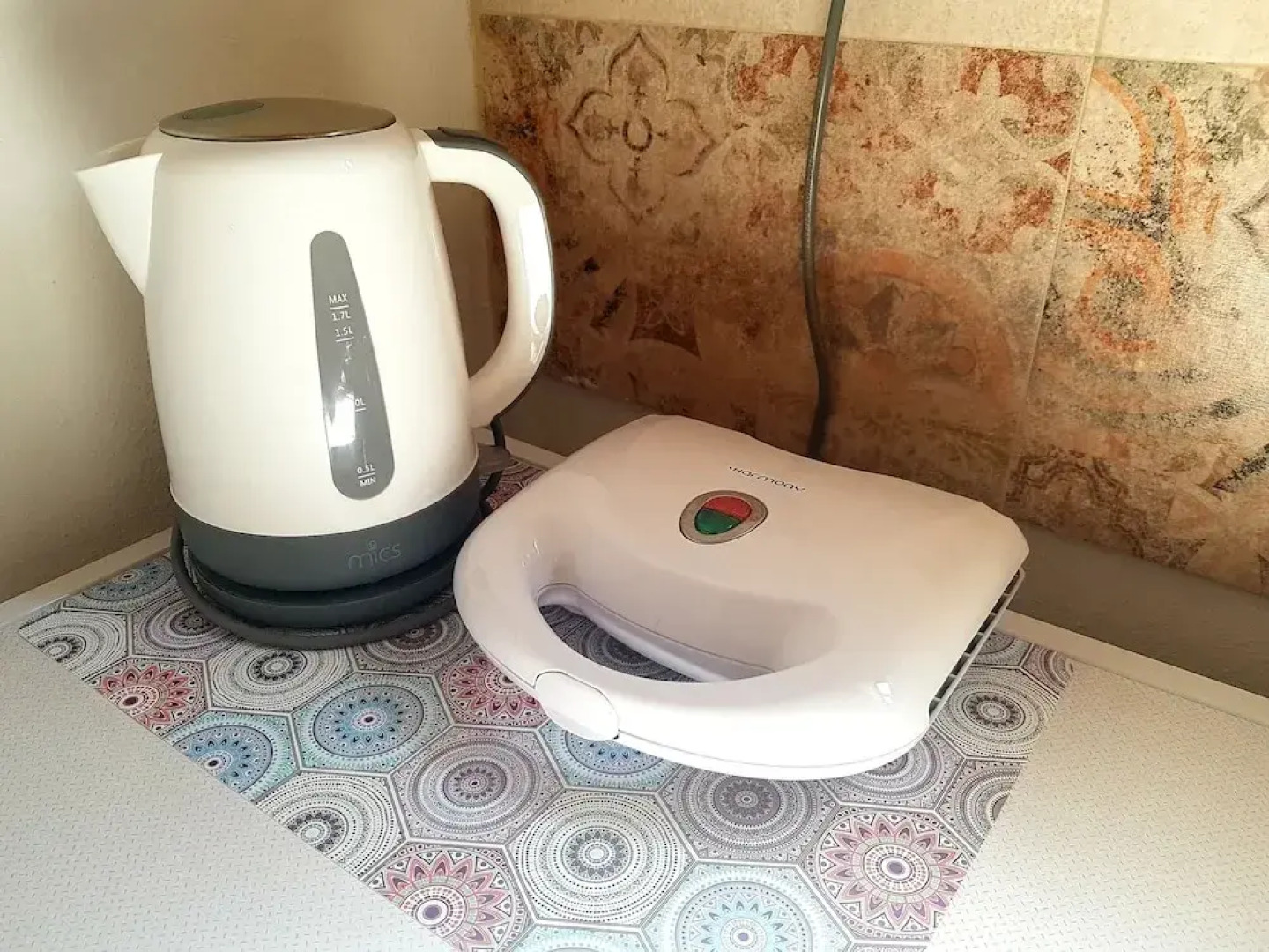 Emmanouil Airport Beach Apartment