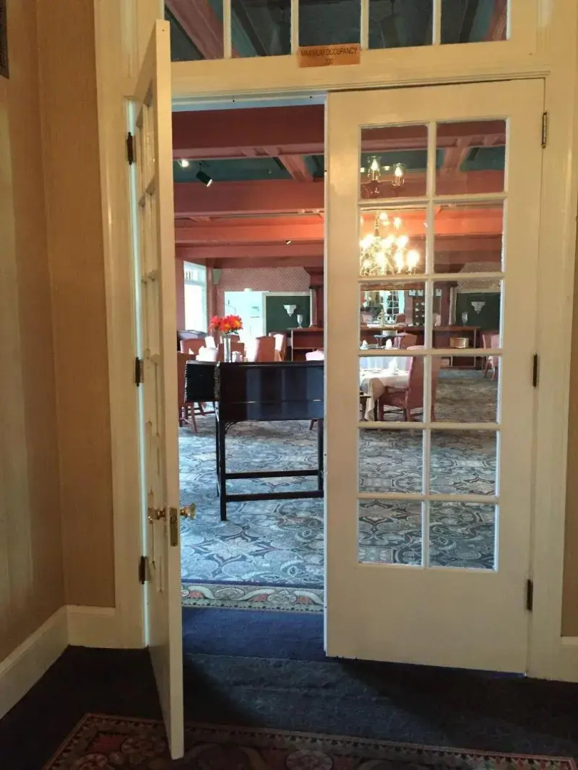 Columbia Gorge Hotel and Spa