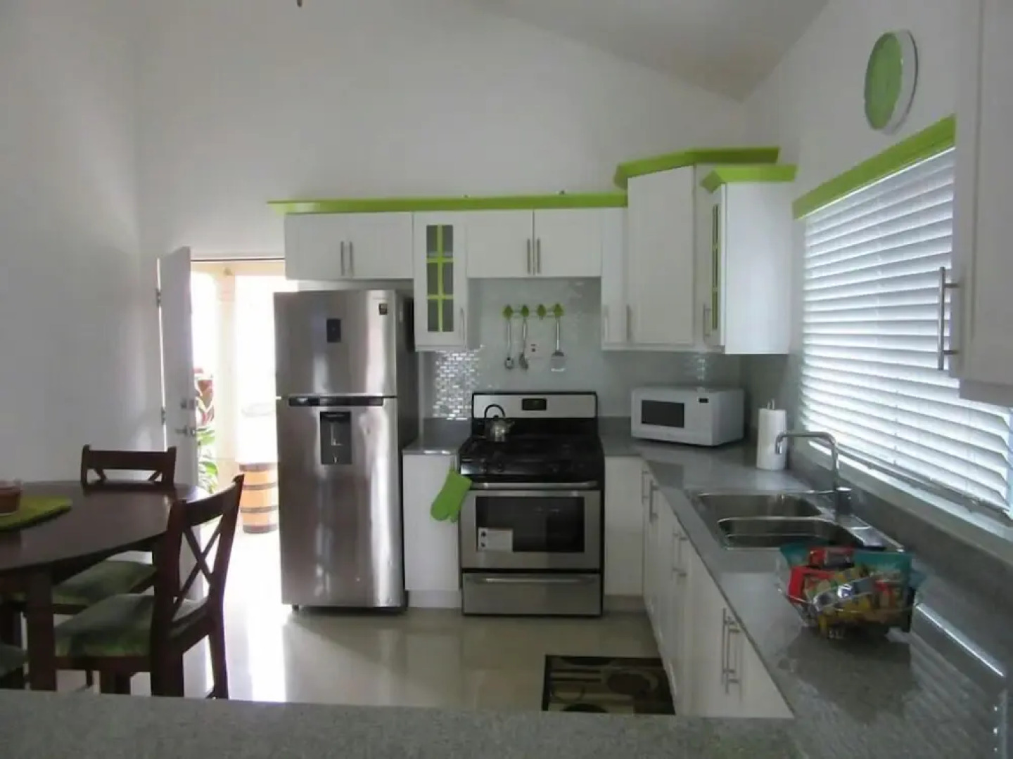 Caymanas Adrian's Vacation House