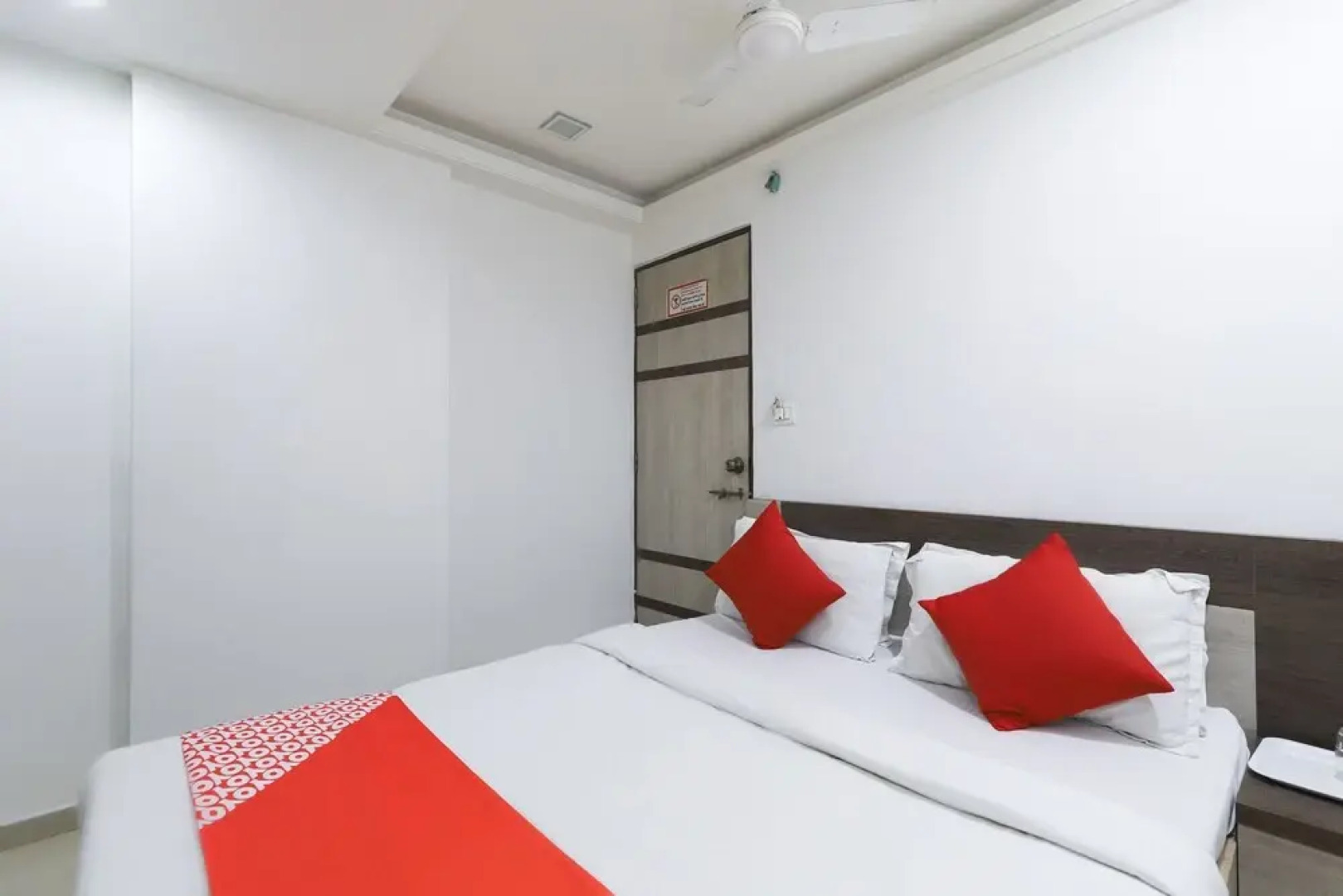 OYO 48524 Hotel Sweet Dream