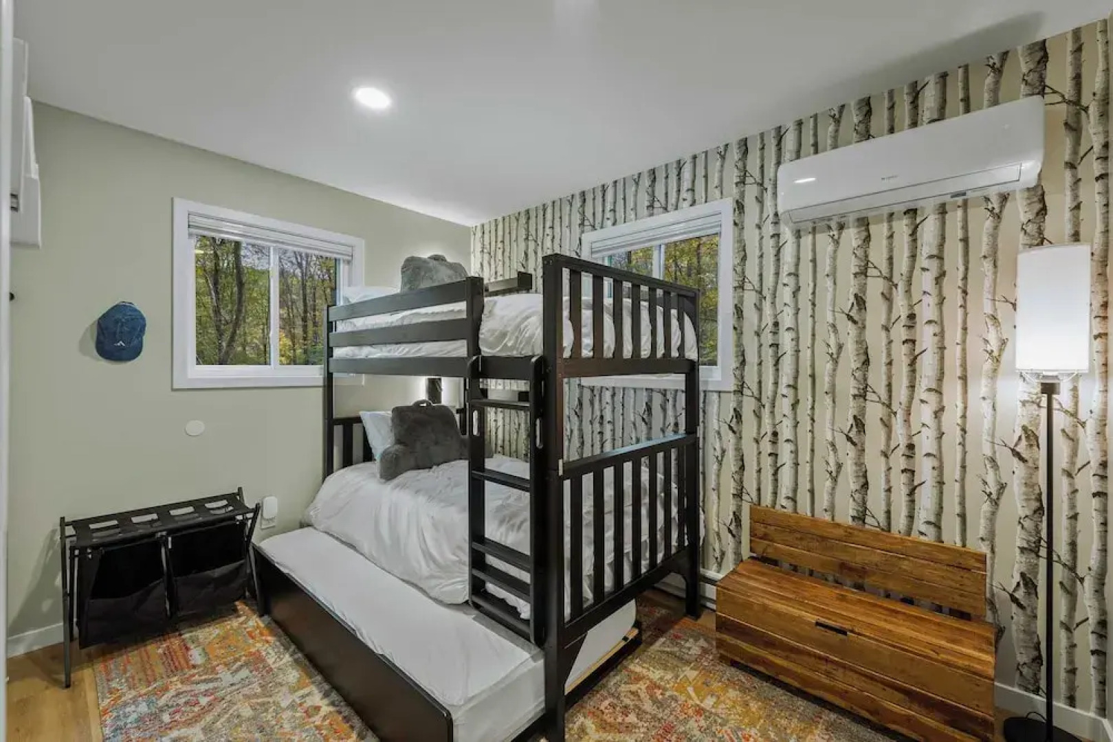 Hot Tub, Lake Access + Community Amenities Somerset Lodge by Avantstay