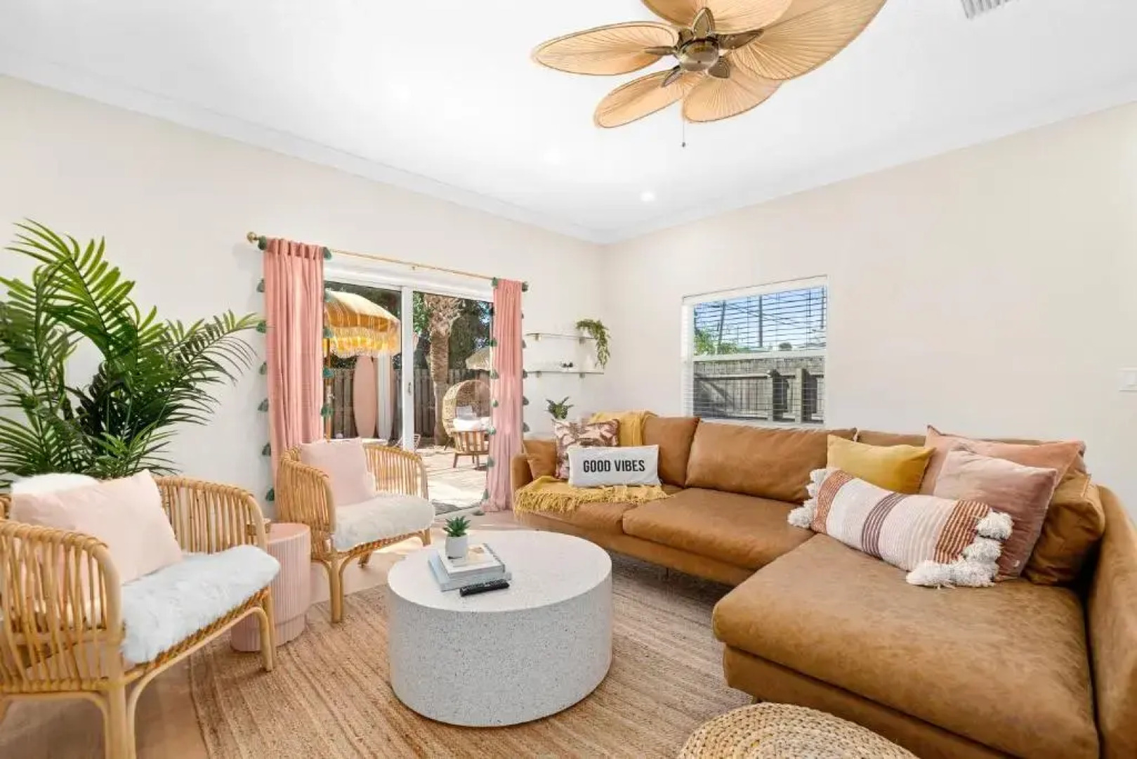 Luxury Villa 3 Blocks from the Beach with Hot Tub a Fire Pit and Outdoor Oasis