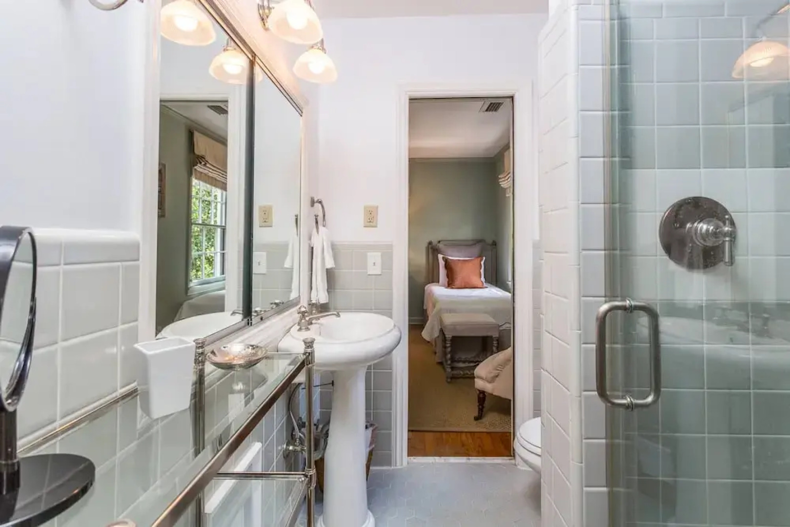 5 Via Serena by Hodnett Cooper