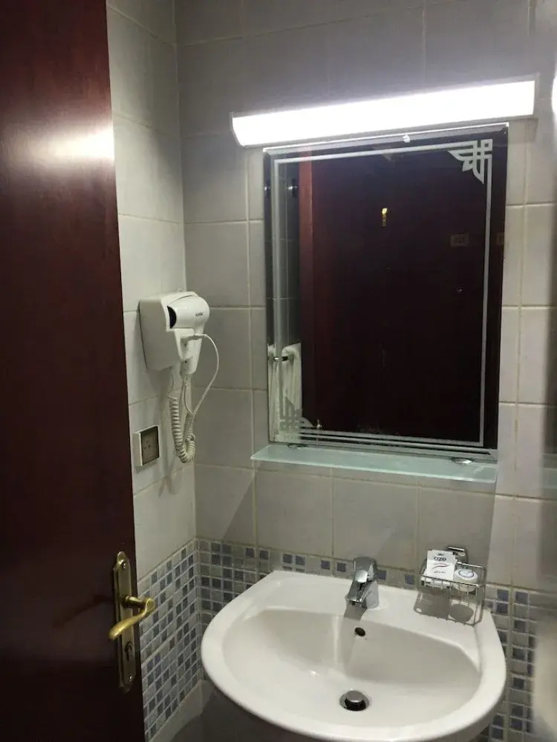 Manazil Alaswaf Hotel