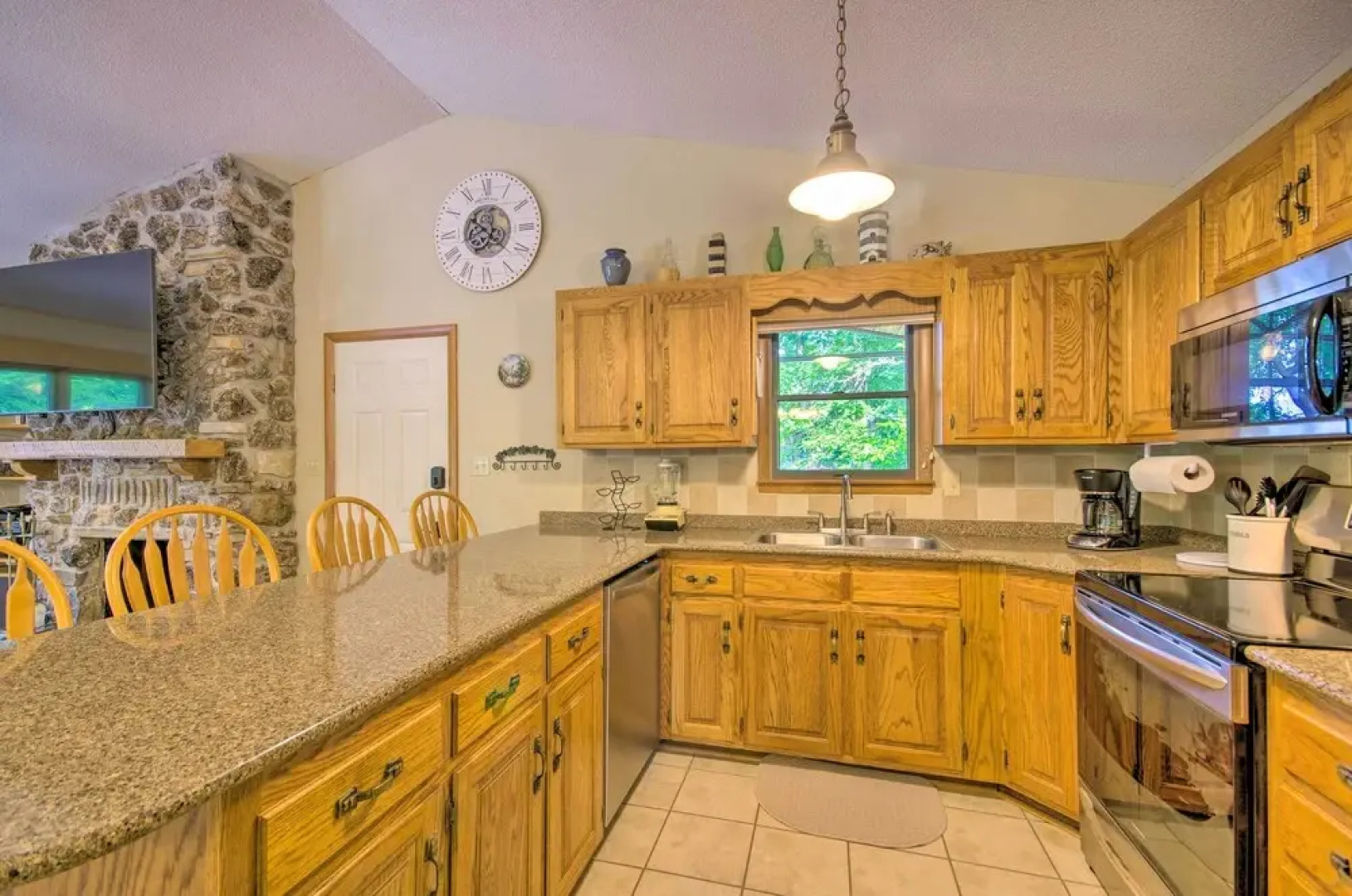 Private Boat Dock: Lakefront Eldon Home!