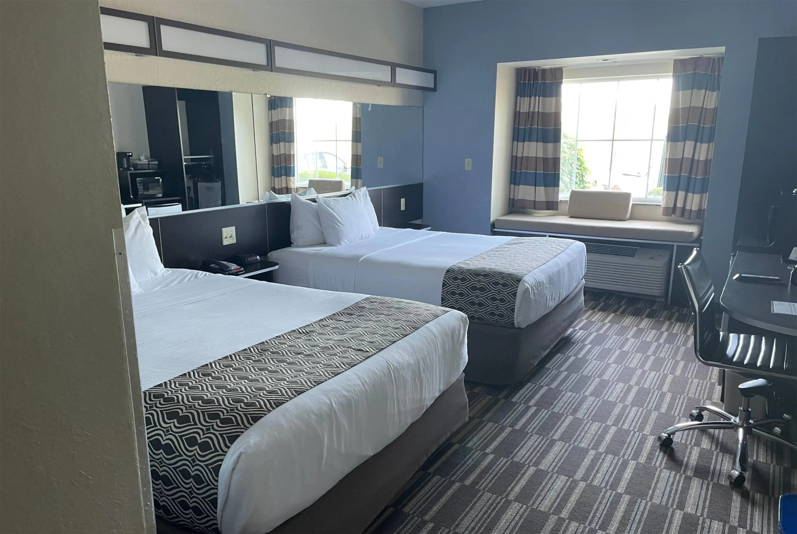Microtel Inn & Suites by Wyndham Waynesburg