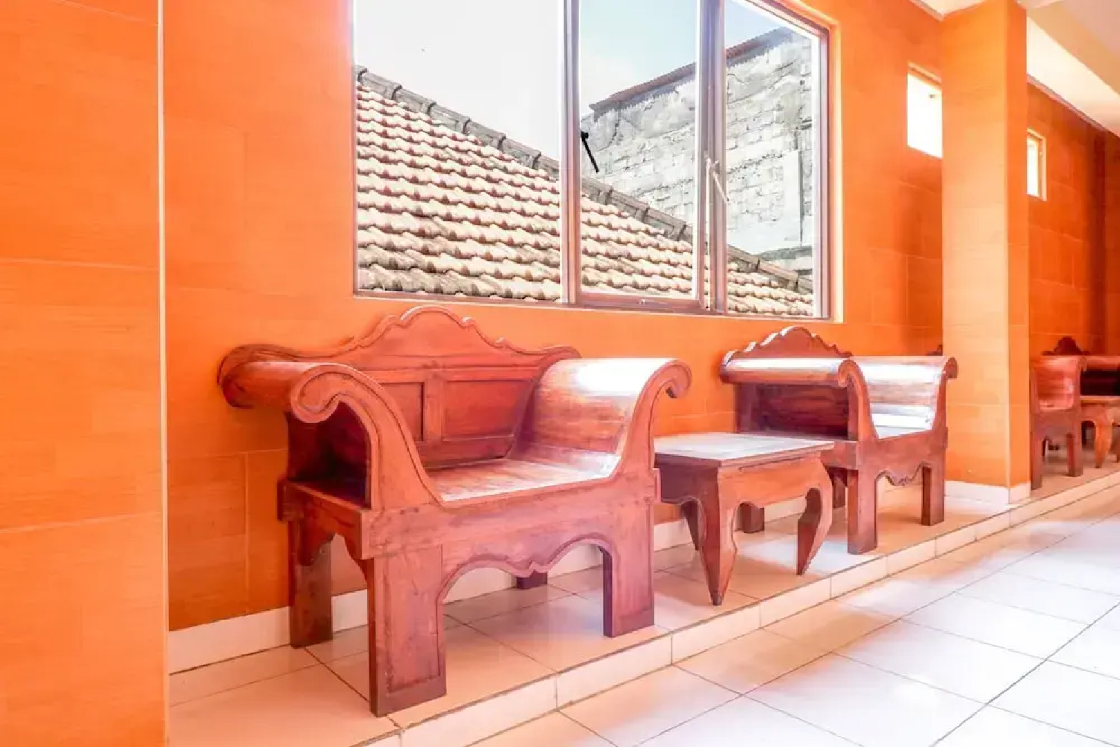 RedDoorz @ Teuku Umar