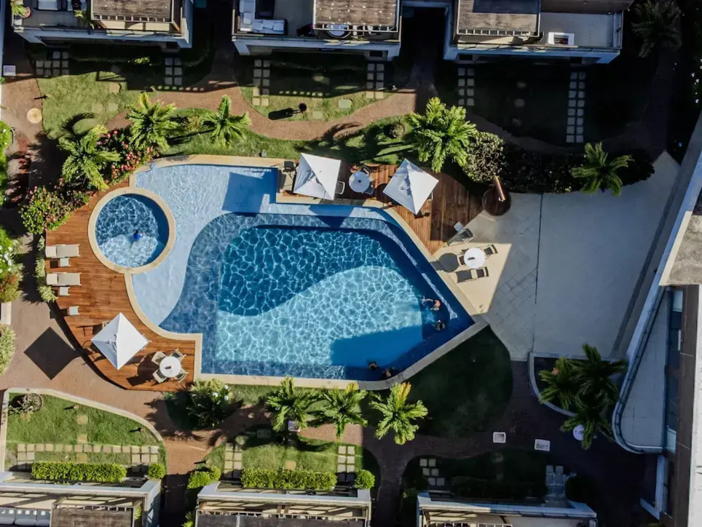 Imbassaí Apartments