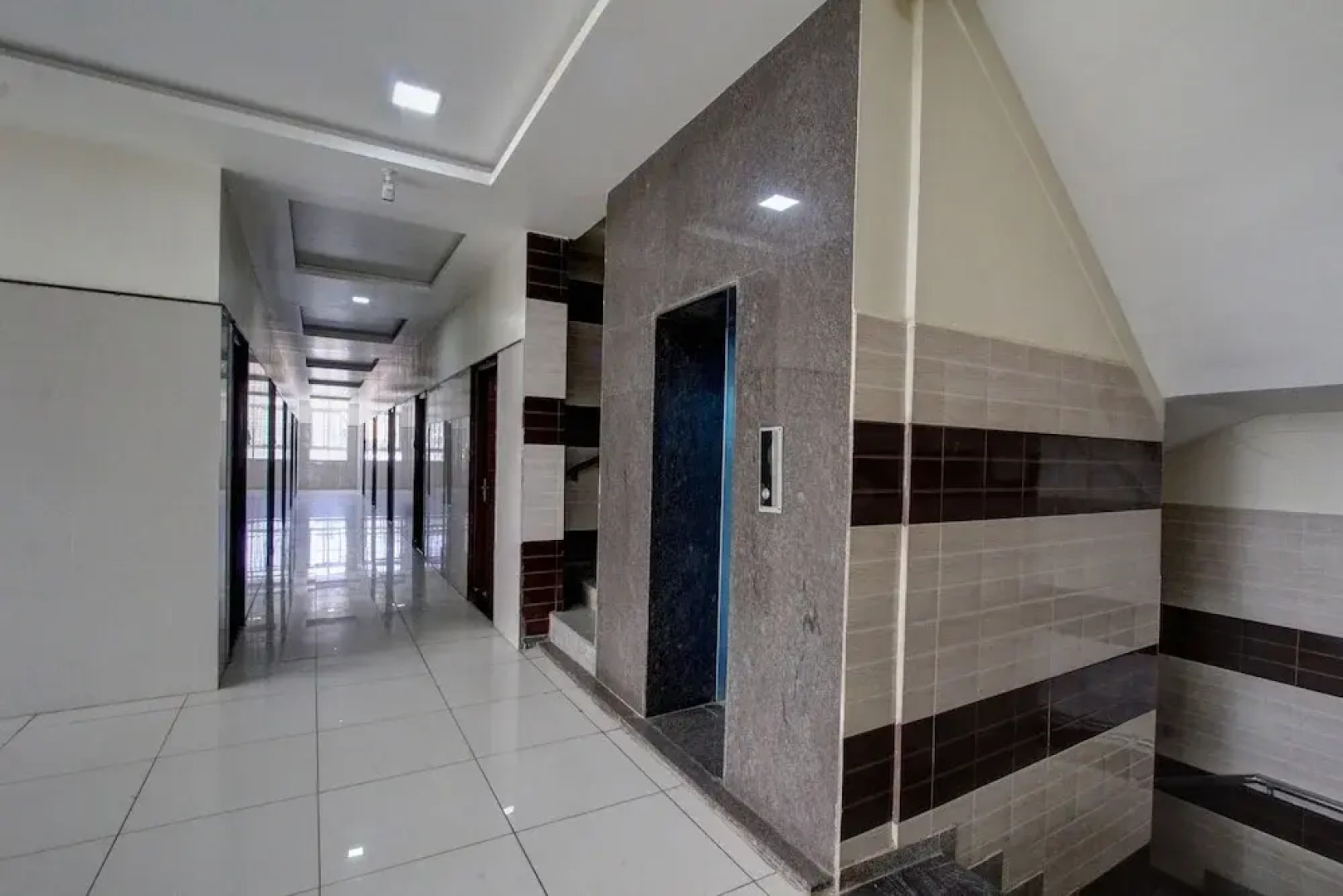 SPOT ON 29404 Kruthika Comforts