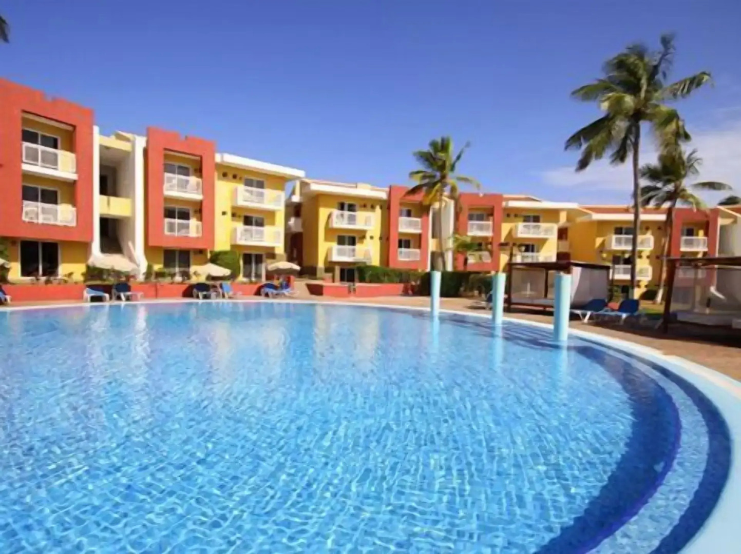 Hesperia Playa el Agua