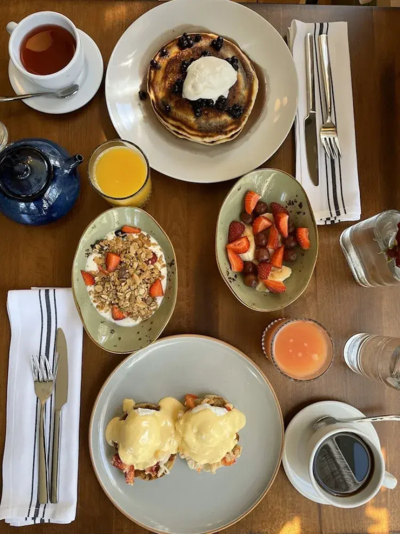 Youngtown Inn & Restaurant