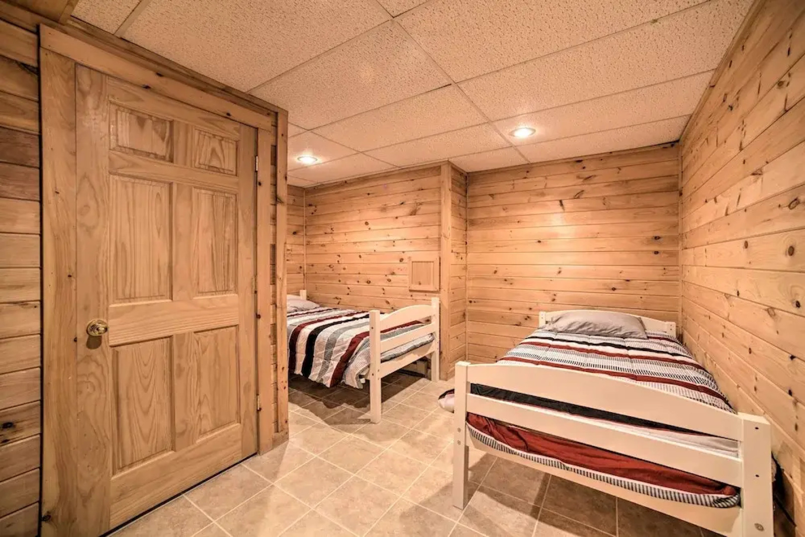 Lovely Fort Ann Lodge - 10 Mi to Lake George!