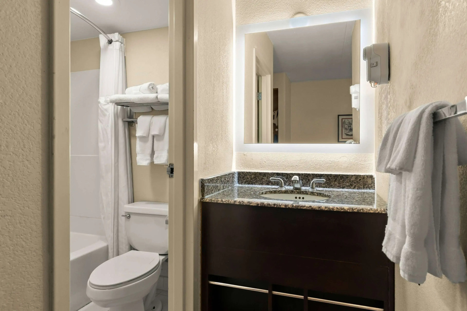 Ramada by Wyndham Harrisburg/Hershey Area