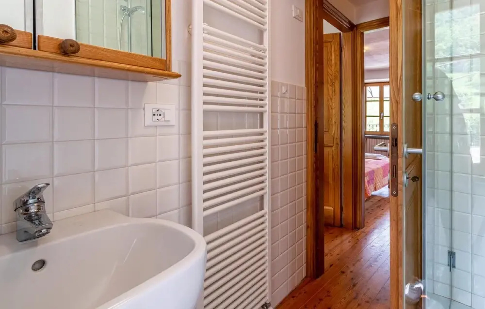 Awesome Home in Loco di Rovegno With Wifi and 4 Bedrooms