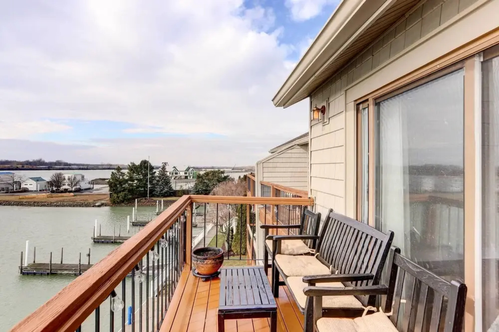 Port Clinton Condo w/ Balcony + Water Views!