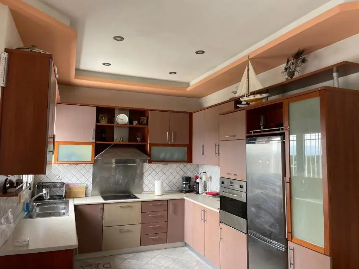 Seaside apartment with private garden