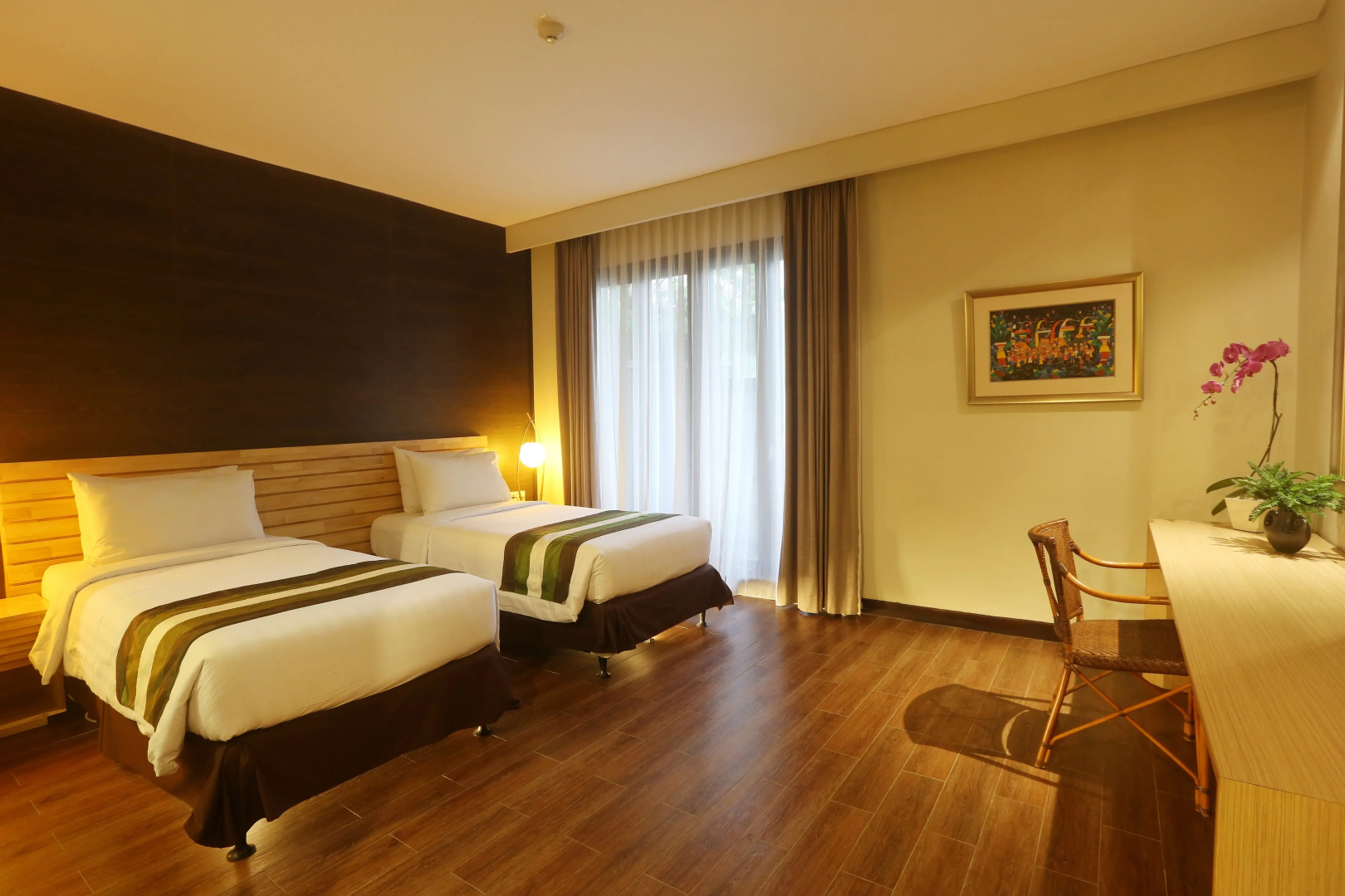 Отель Grand Whiz Nusa Dua
