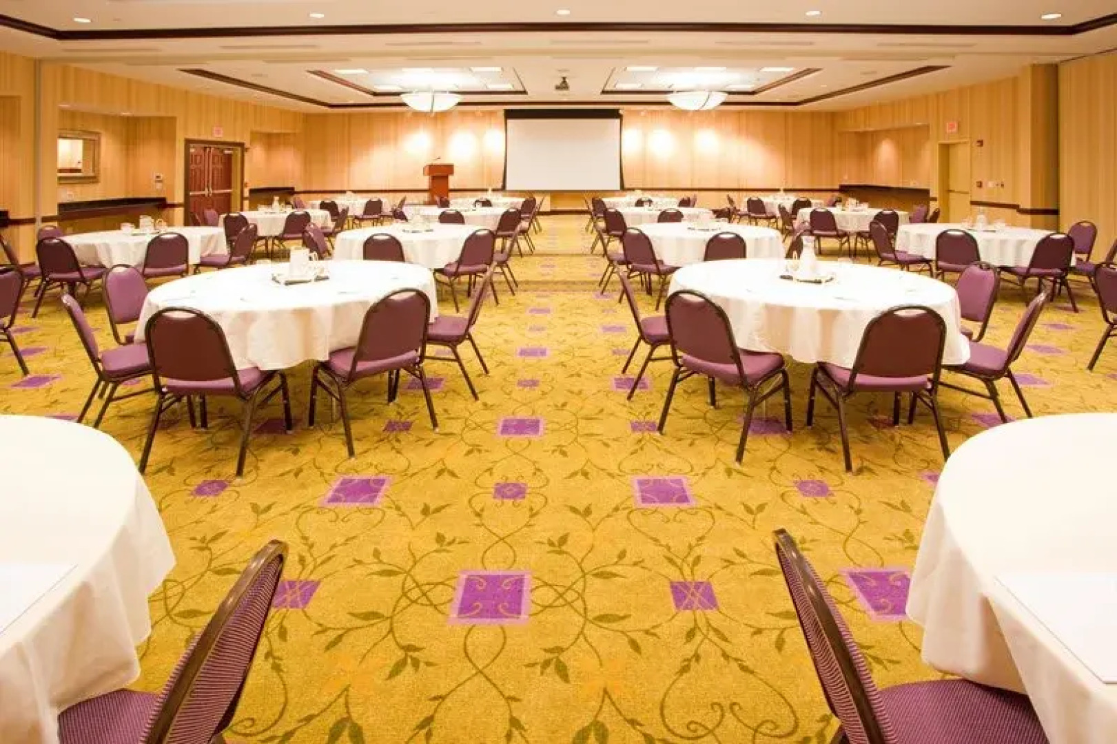 Doubletree By Hilton Front Royal Blue Ridge Shadows