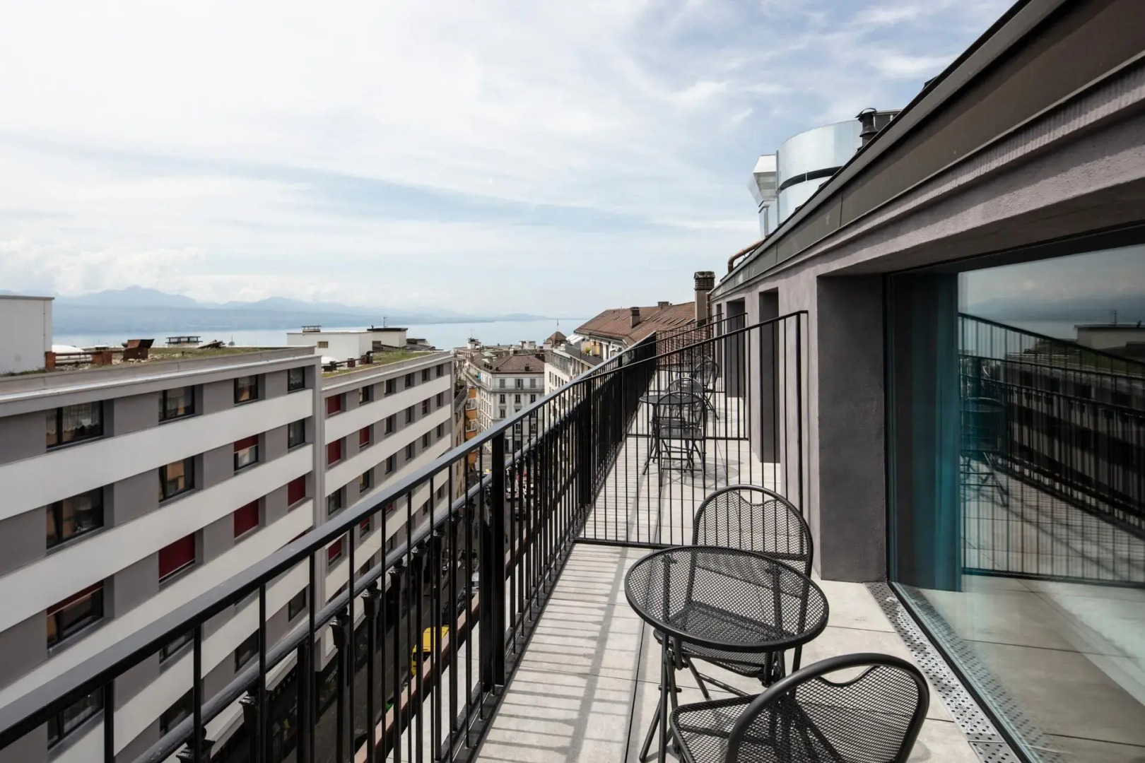 Swiss Chocolate Lausanne by Fassbind