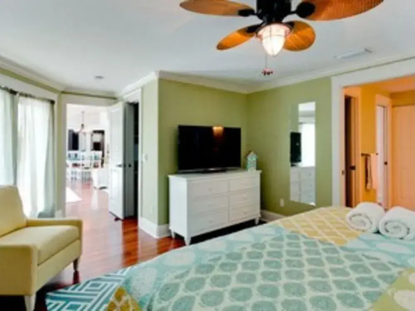 Paradise Pointe