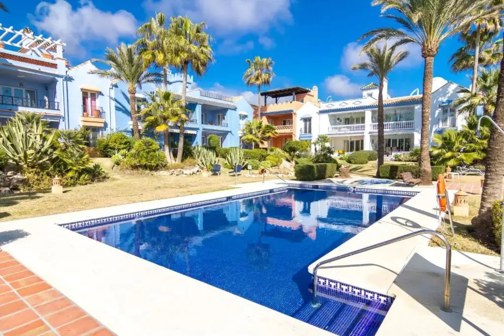 La Perla De La Bahia 912