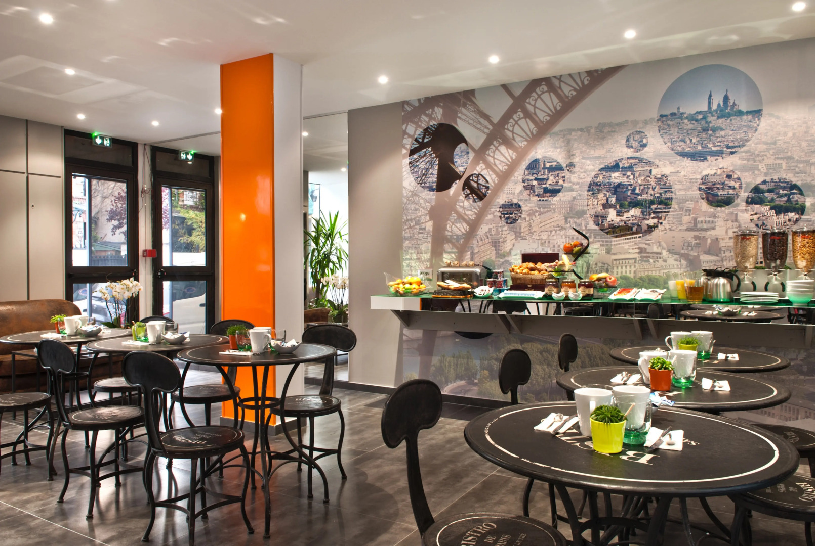 Hôtel Alpha Paris Eiffel by Patrick Hayat