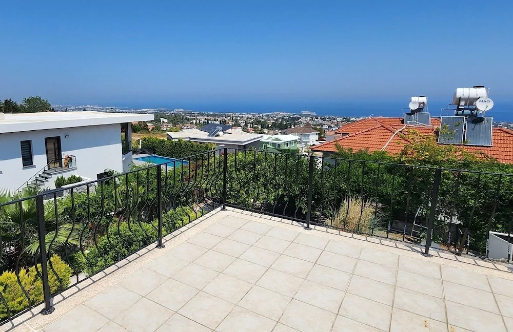 Beautiful Villa Within Easy Distance to Attraction