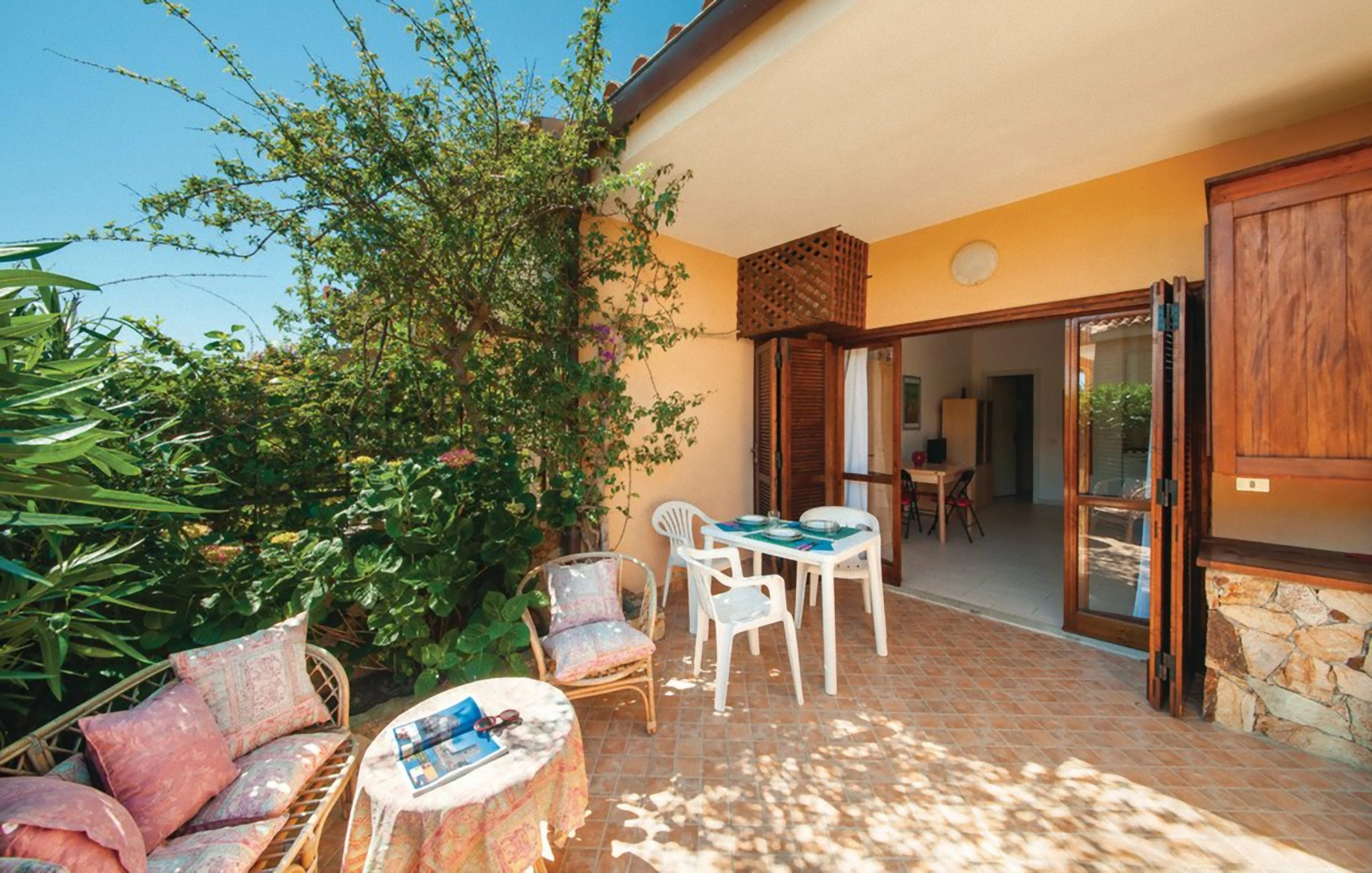 Baia de Bahas - Apartments