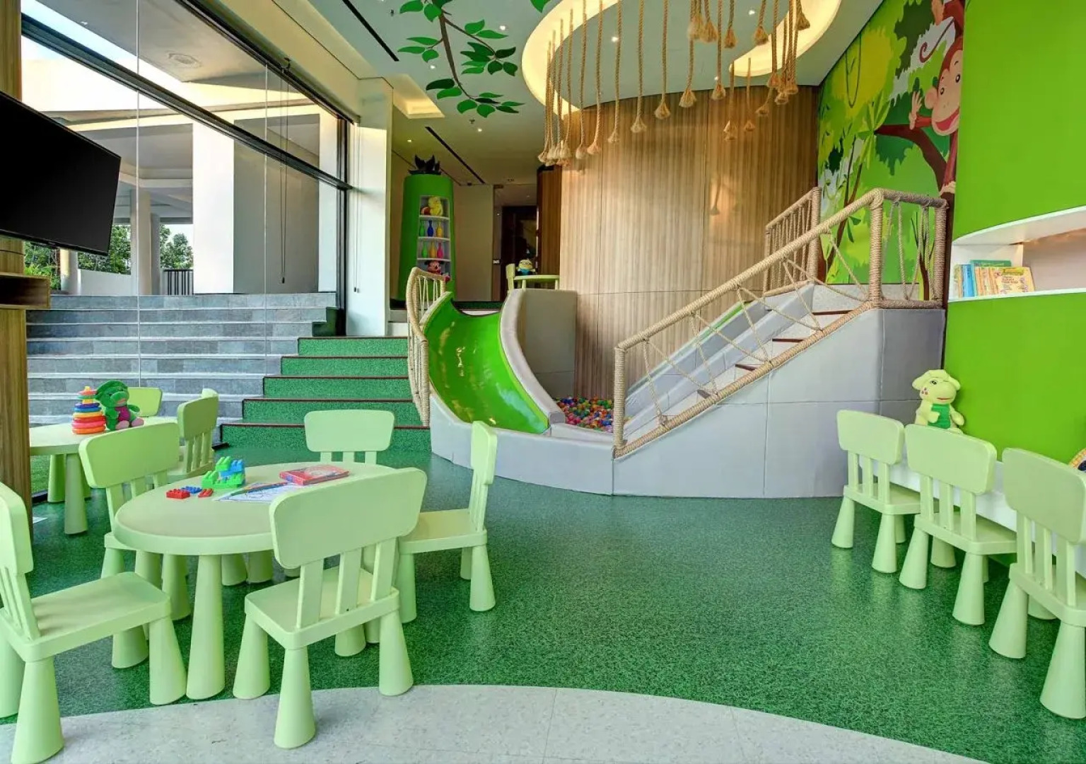 Royal Tulip Gunung Geulis Resort and Golf