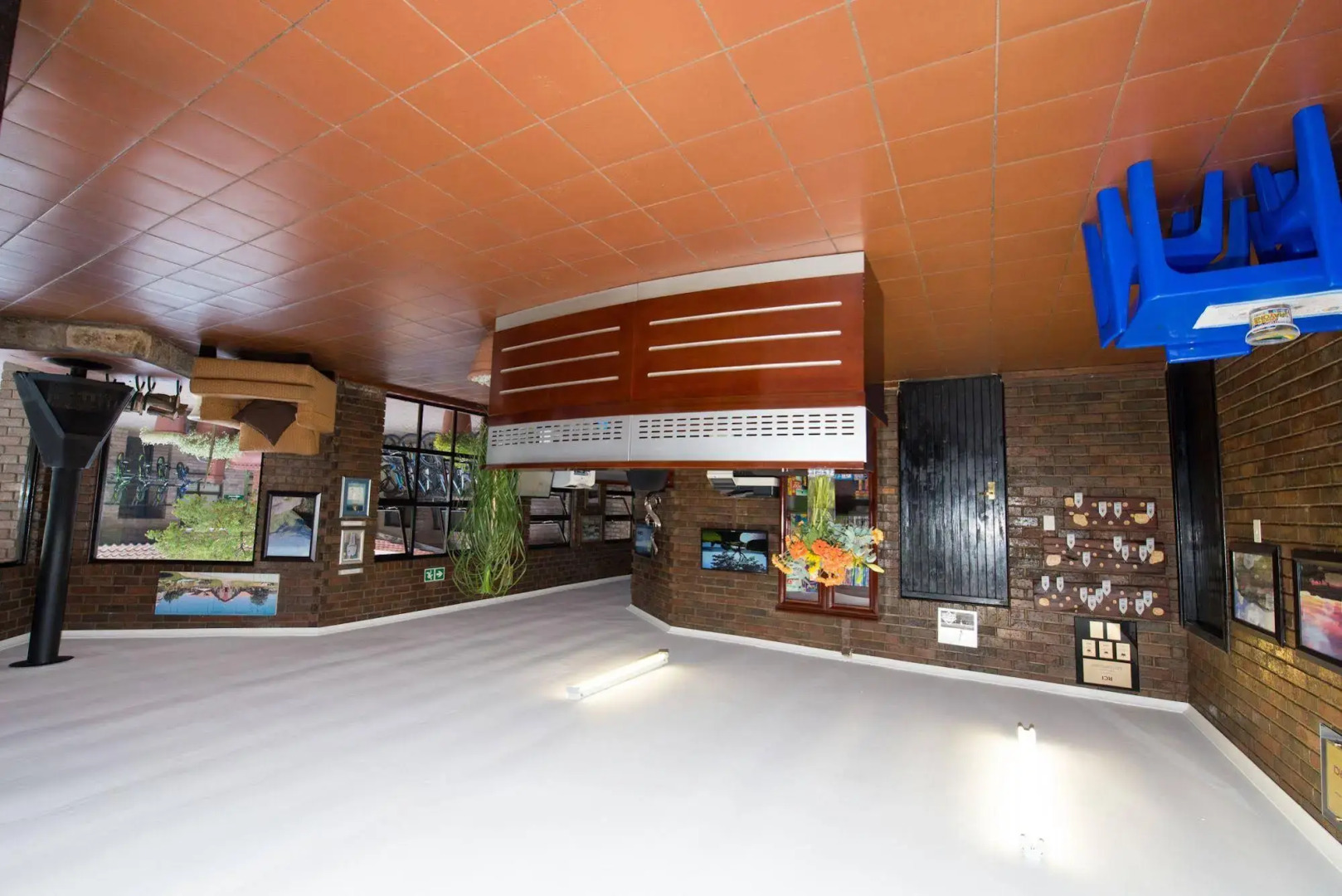 First Group Qwantani