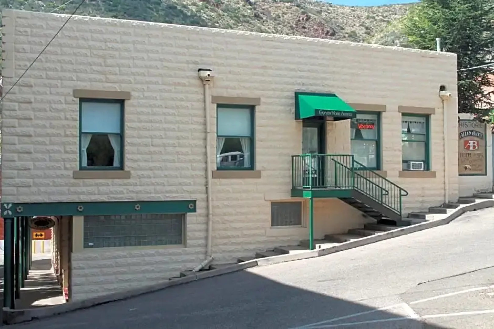 Canyon Rose Suites