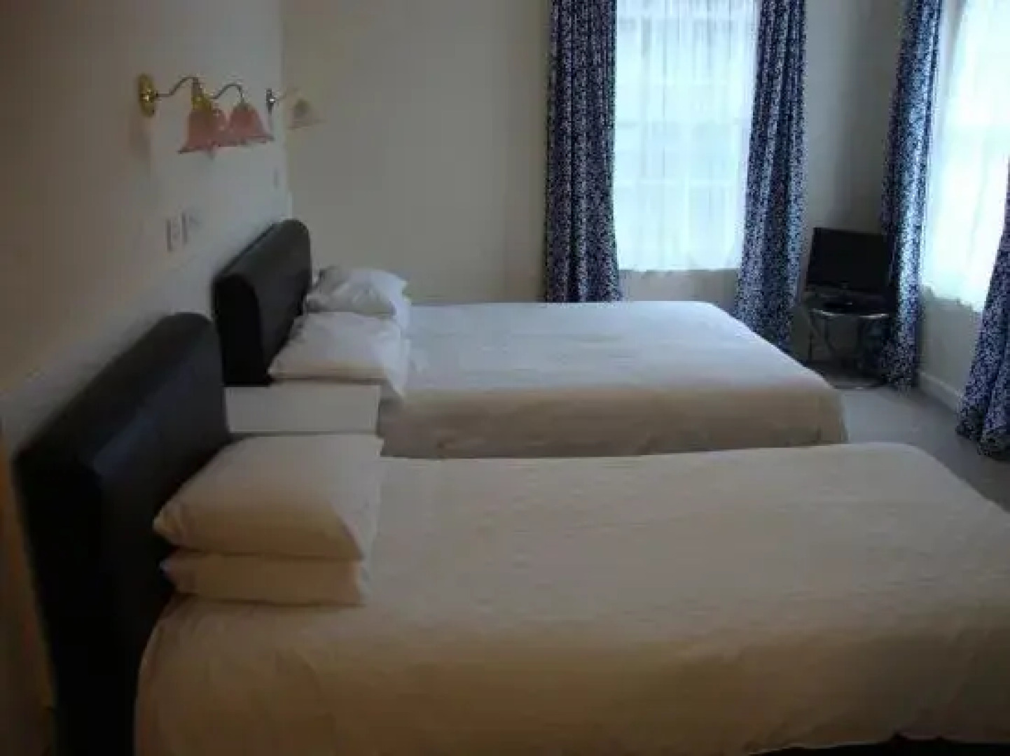 Old Bank House Hotel