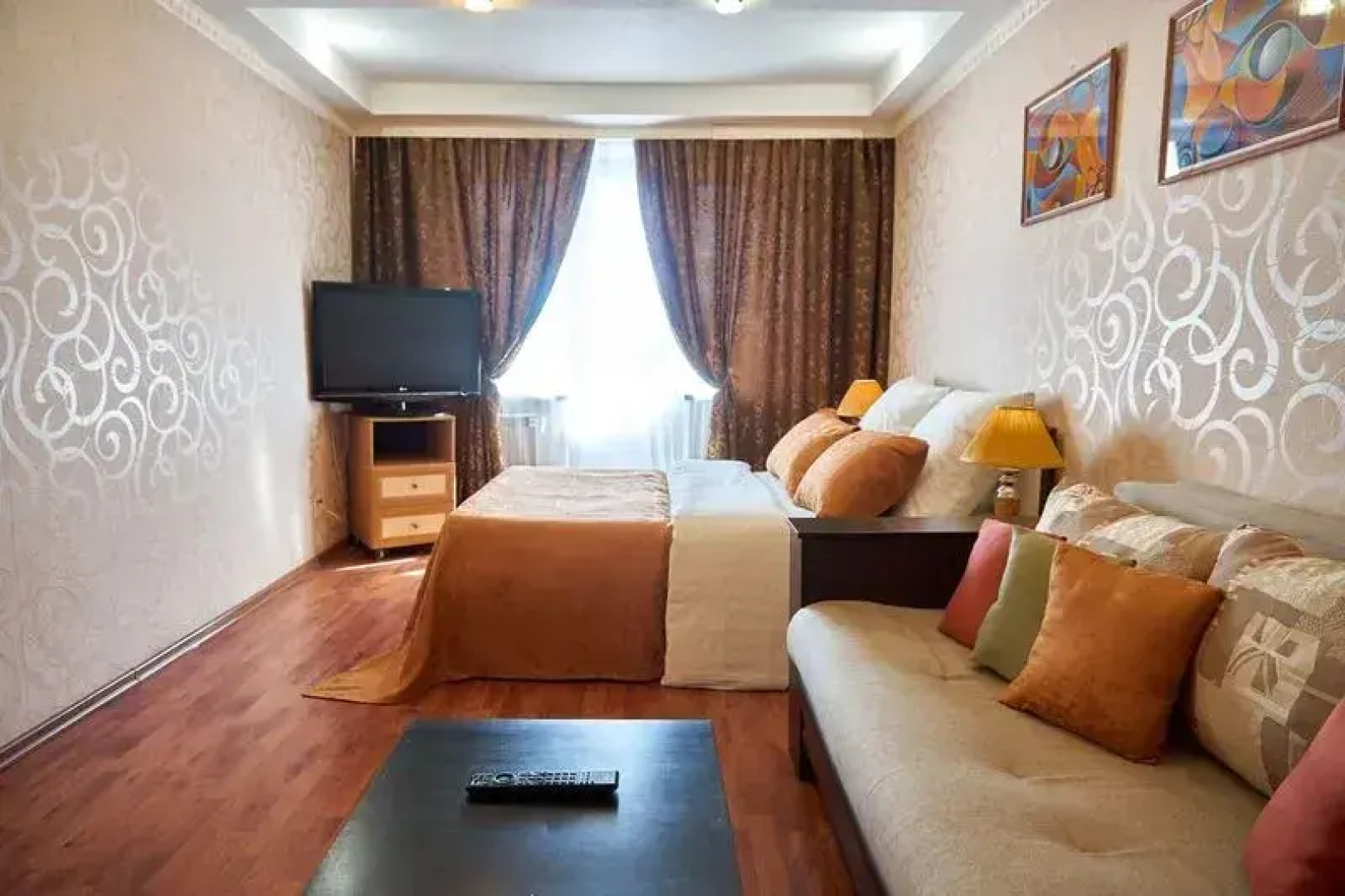 Pyat Zvezd  na ul. Truda, d. 24