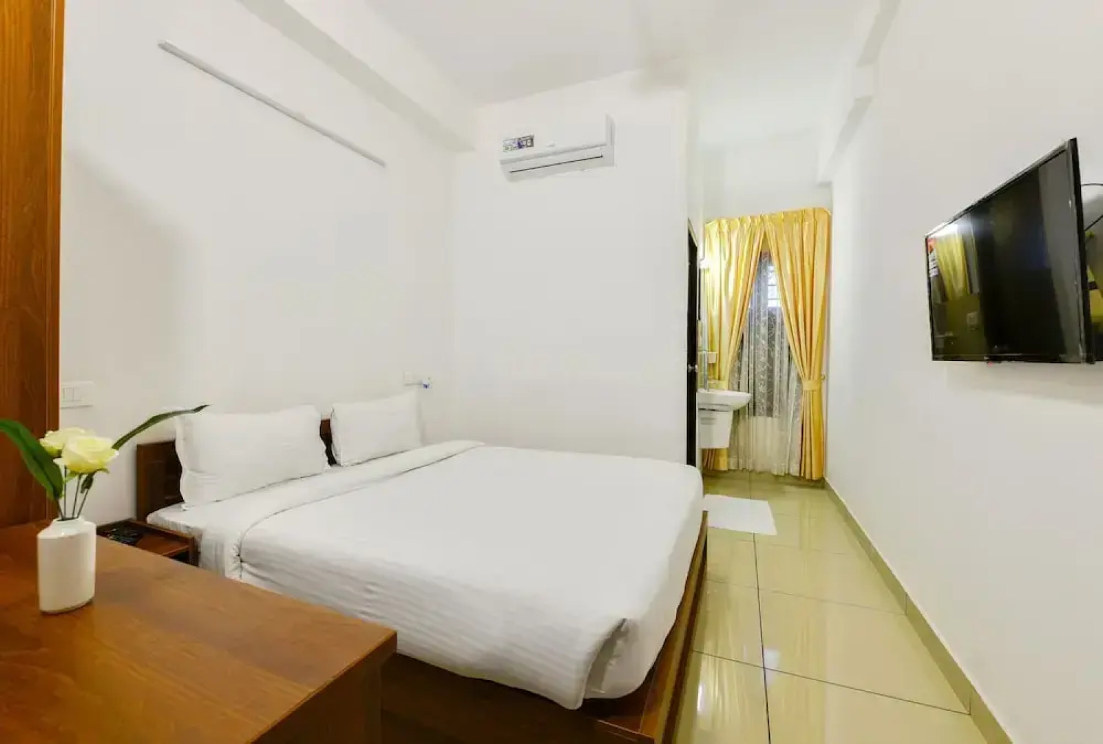 Sunstar Residency & Food Plaza Pala