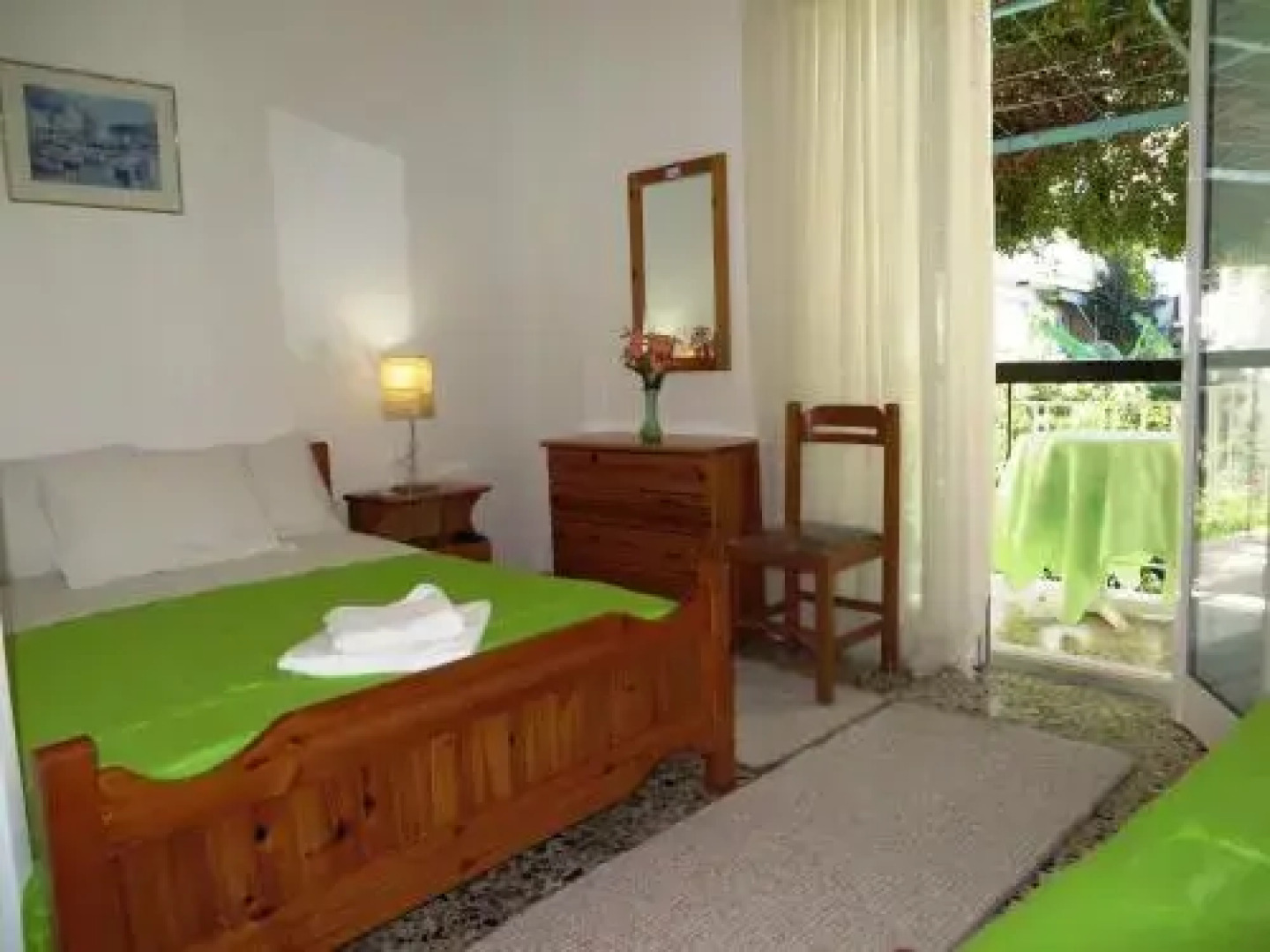 Blue Sky Apartments & Rooms