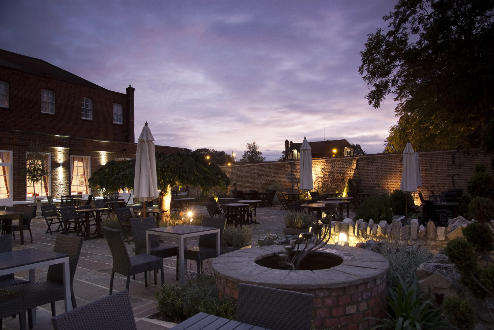 Sir Christopher Wren Hotel