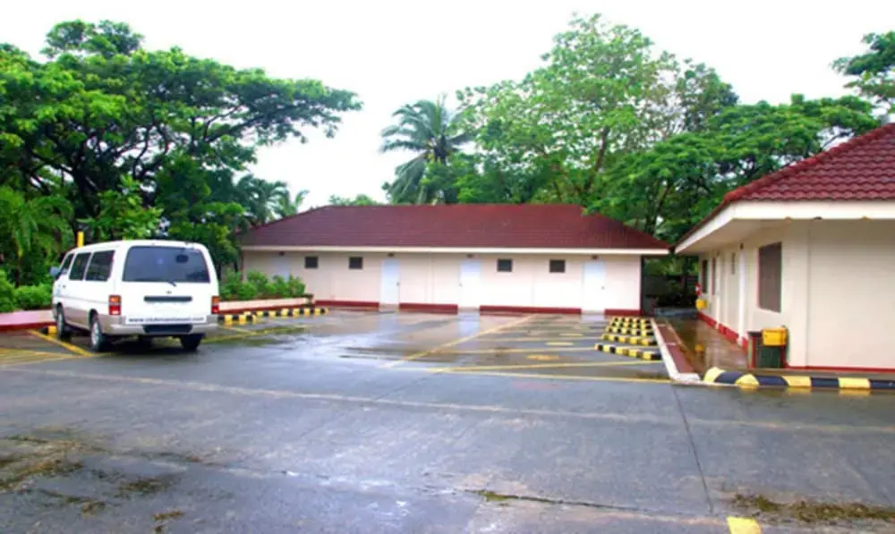 Club Manila East Real