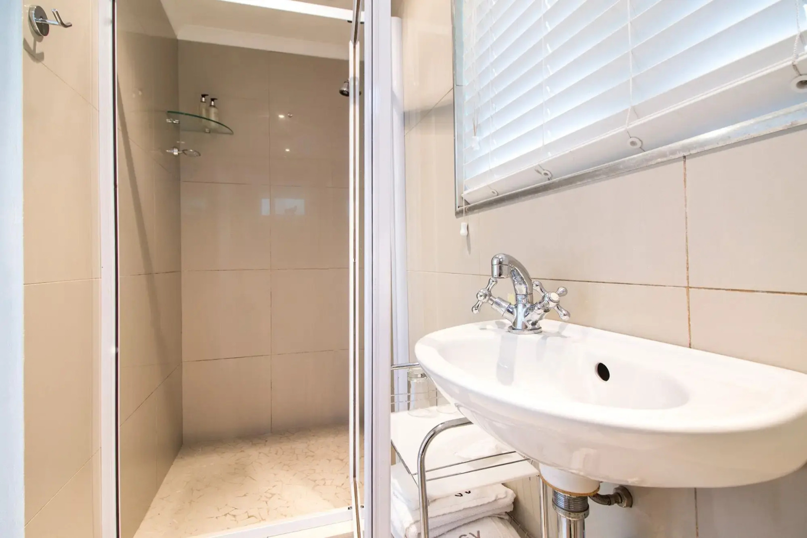 South Villa Guesthouse & Garden