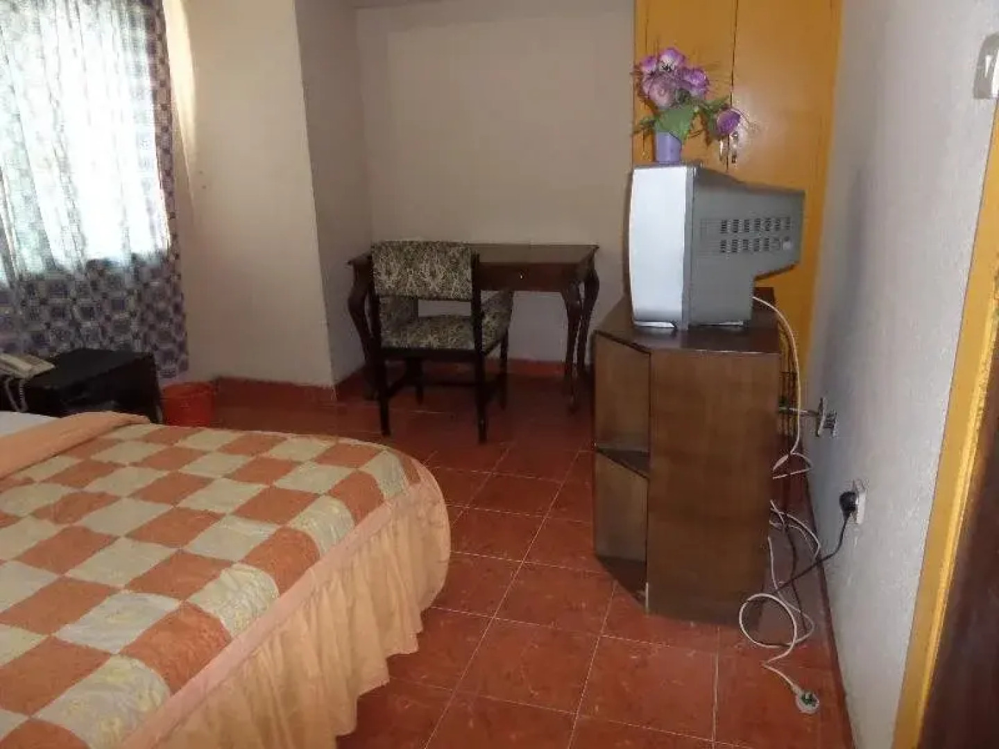 Neniv Hotel by Ecosignature