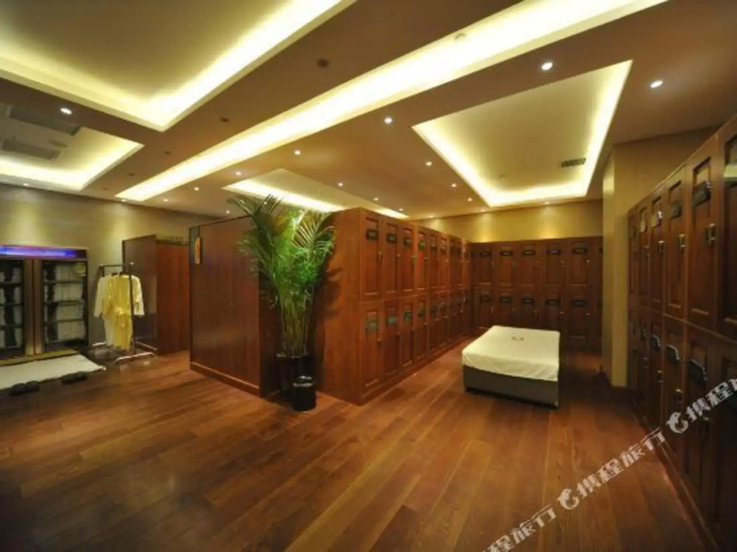 Tian Yi Zang Run Hotel