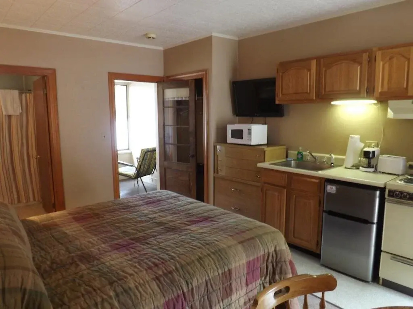 Boulders Motel & Cottages