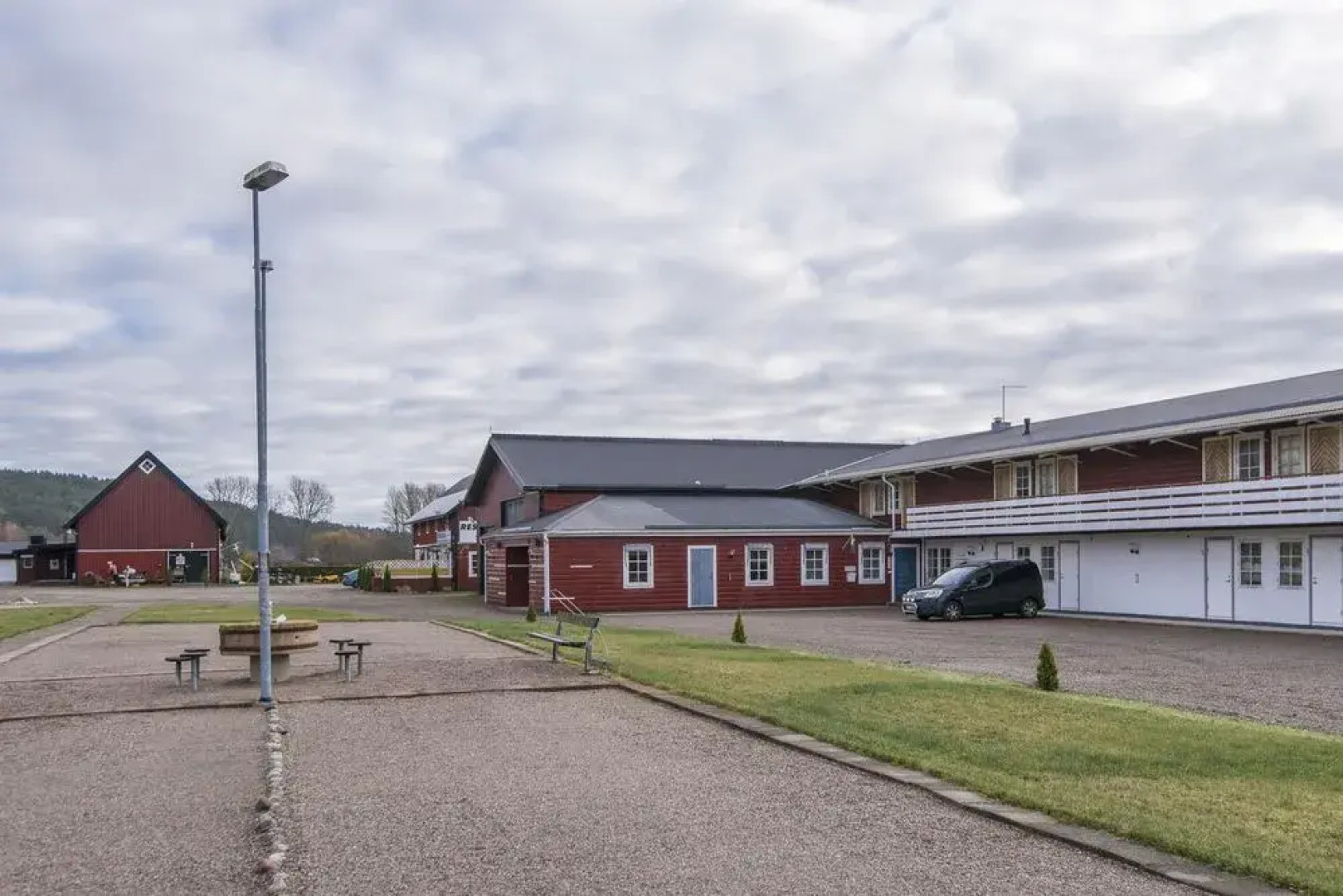 Tallbackens Gård & Vandrarhem - Hostel